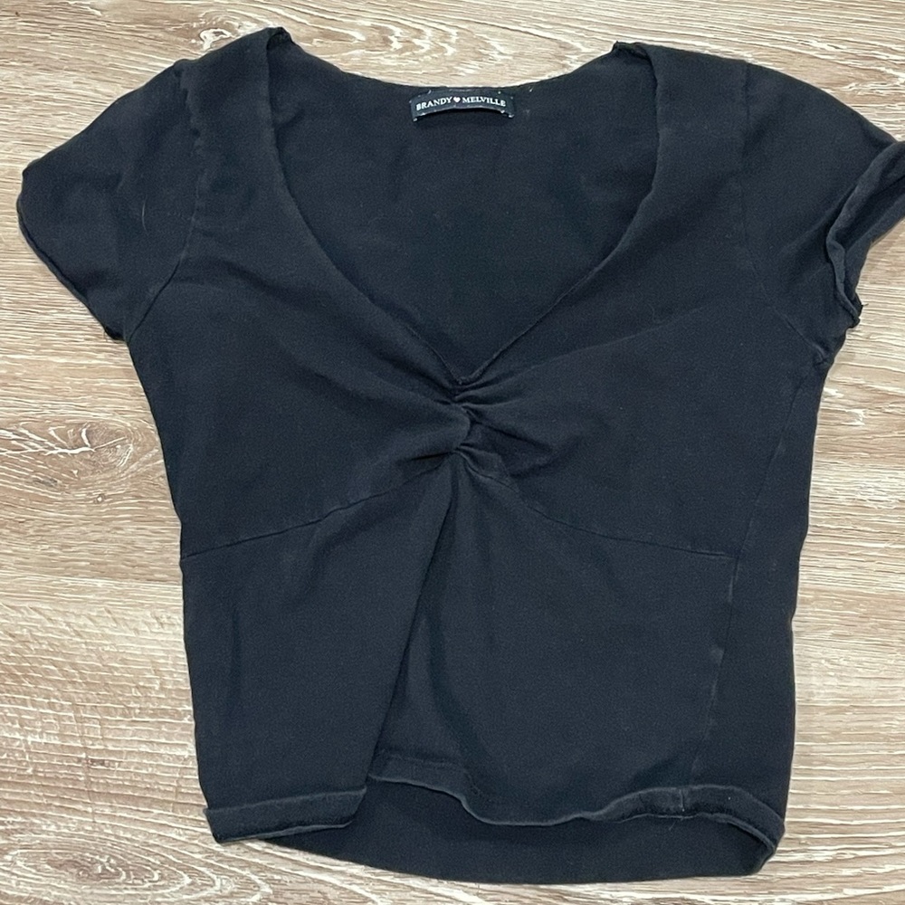 Brandy Melville T-shirt in black